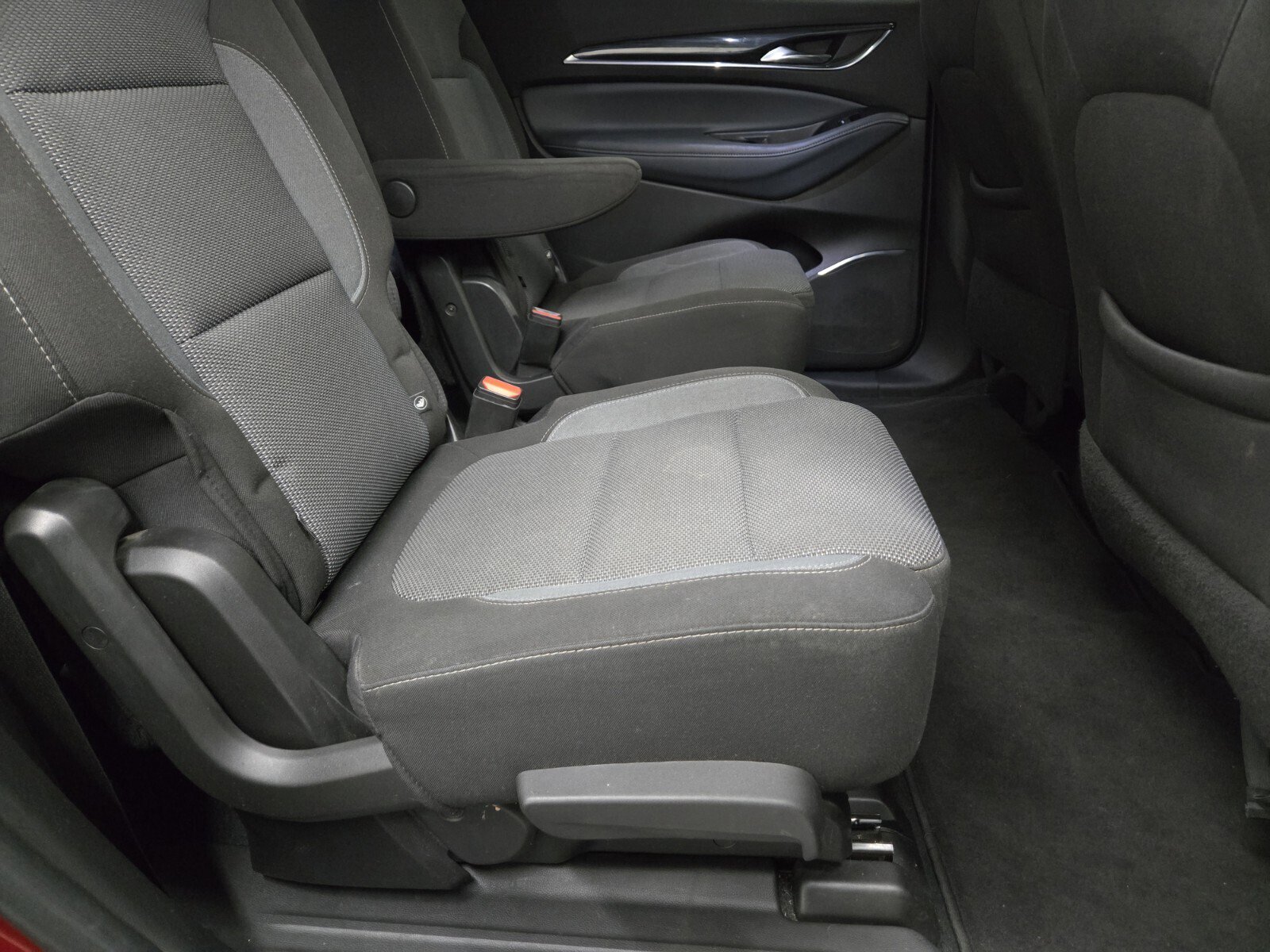 Used 2021 Buick Enclave Preferred w/ LPO, Cargo Package image 12