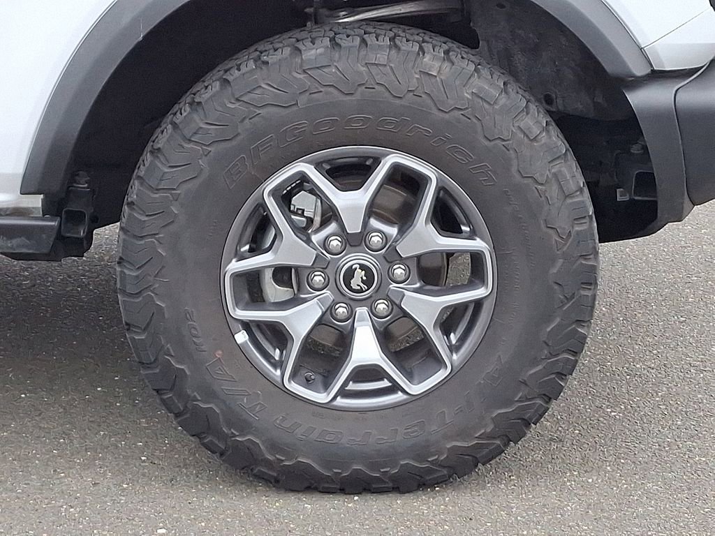 Certified 2025 Ford Bronco Badlands image 8