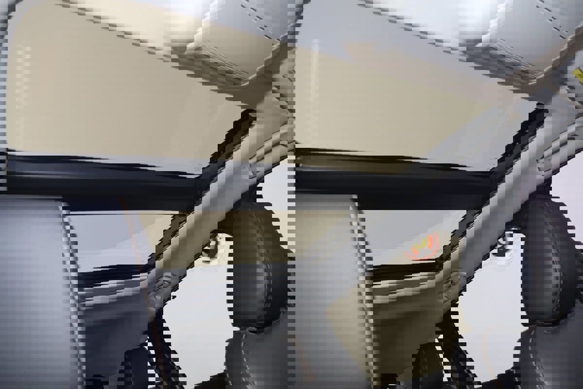 Used 2024 MAZDA CX-90 Plug-In Hybrid w/ Premium Pkg image 11