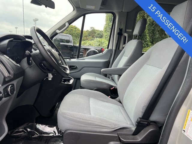 Used 2017 Ford Transit 350 XLT RWD image 6