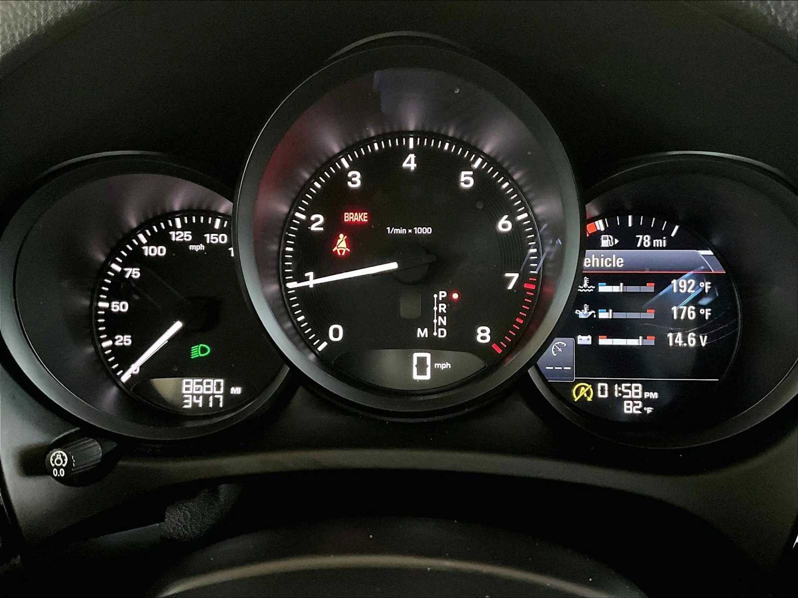 Used 2025 Porsche Macan image 21