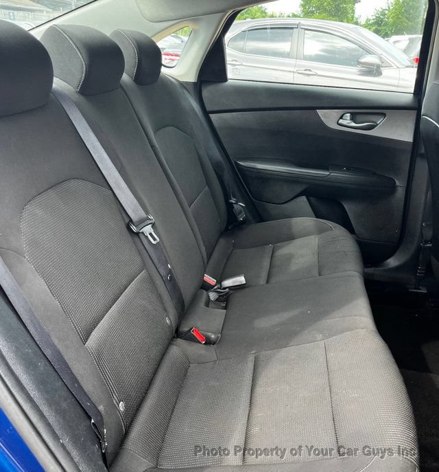 Used 2020 Kia Forte LXS FWD image 13
