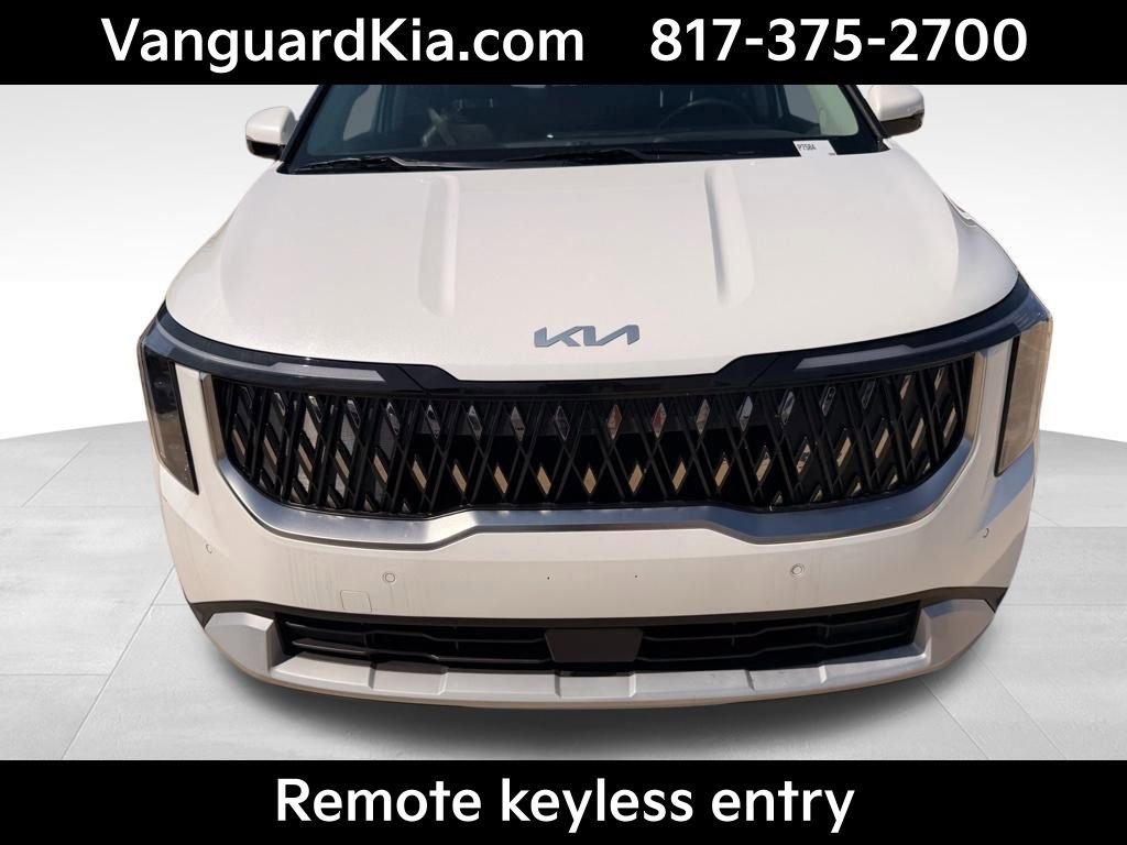 Certified 2025 Kia Carnival EX image 7