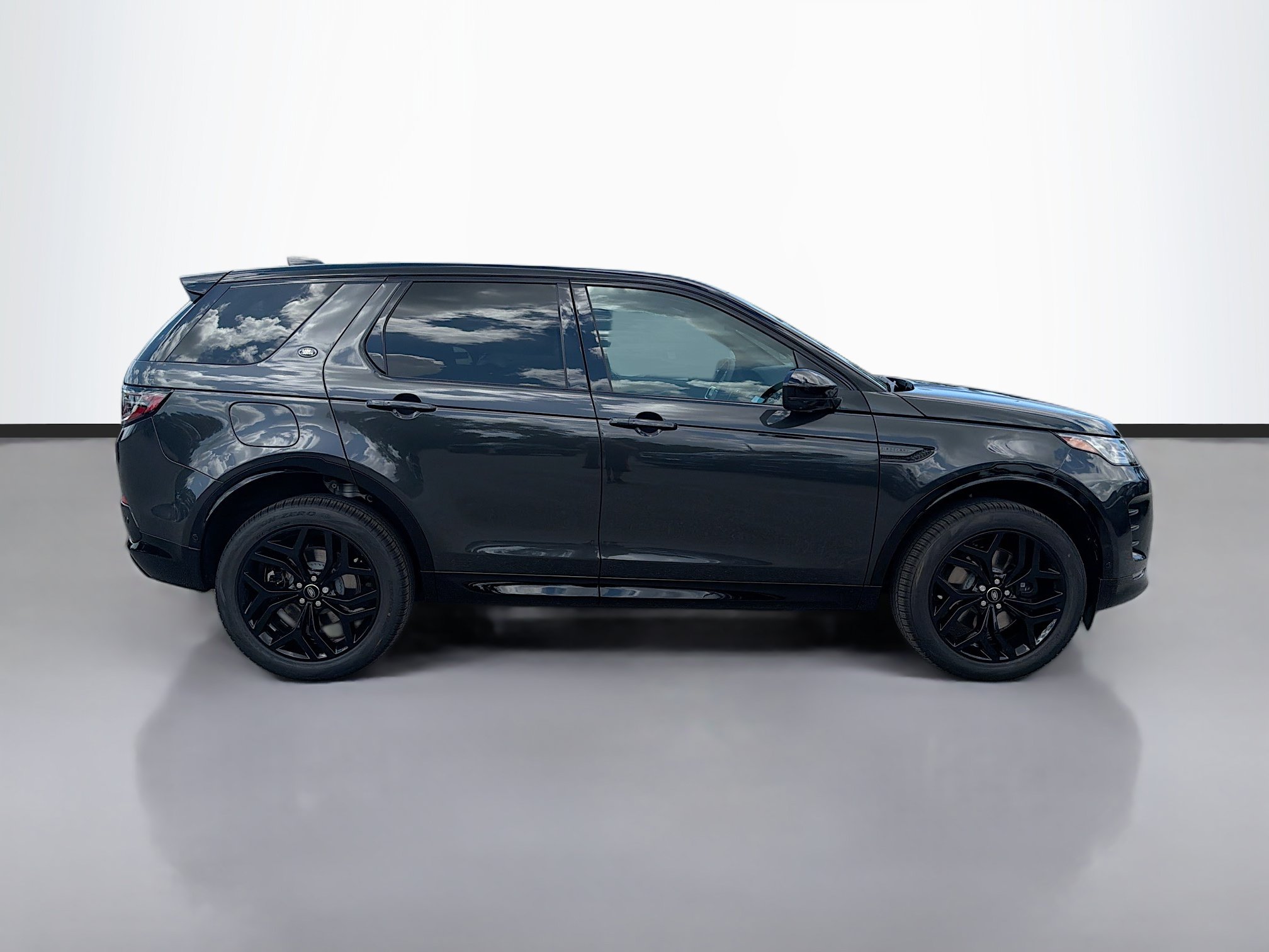 New 2026 Land Rover Discovery Sport Landmark AWD/4WD image 6
