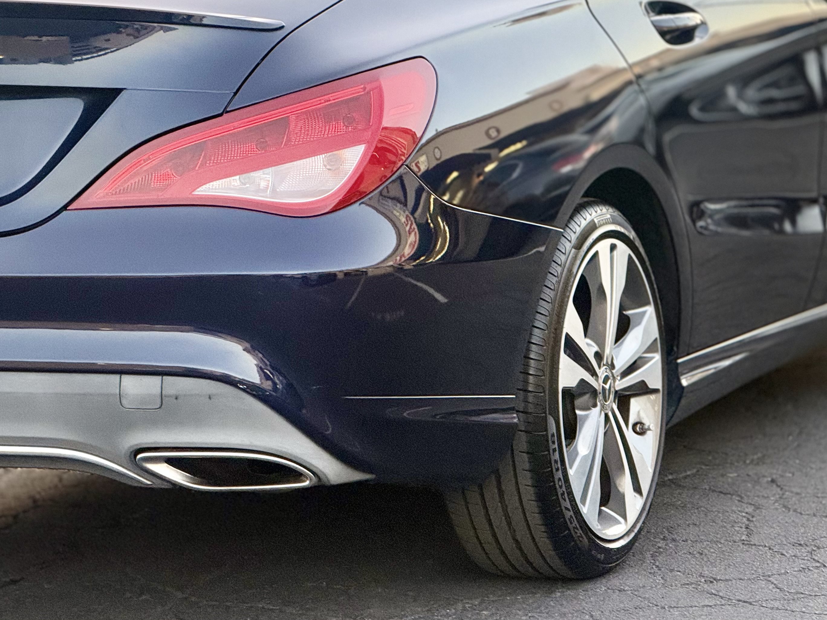 Used 2018 Mercedes-Benz CLA 250 image 16
