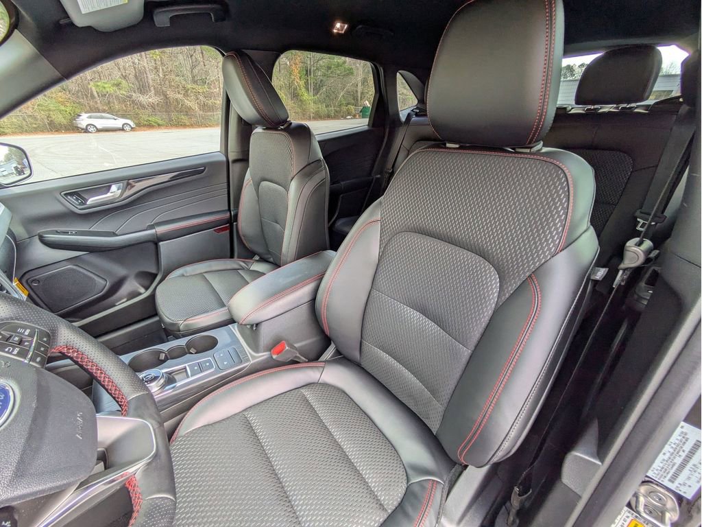 New 2026 Ford Escape ST-Line Select w/ Equipment Group 401A image 25