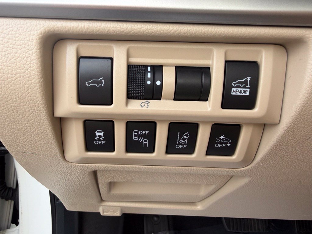 Used 2019 Subaru Outback 2.5i Premium AWD/4WD image 19
