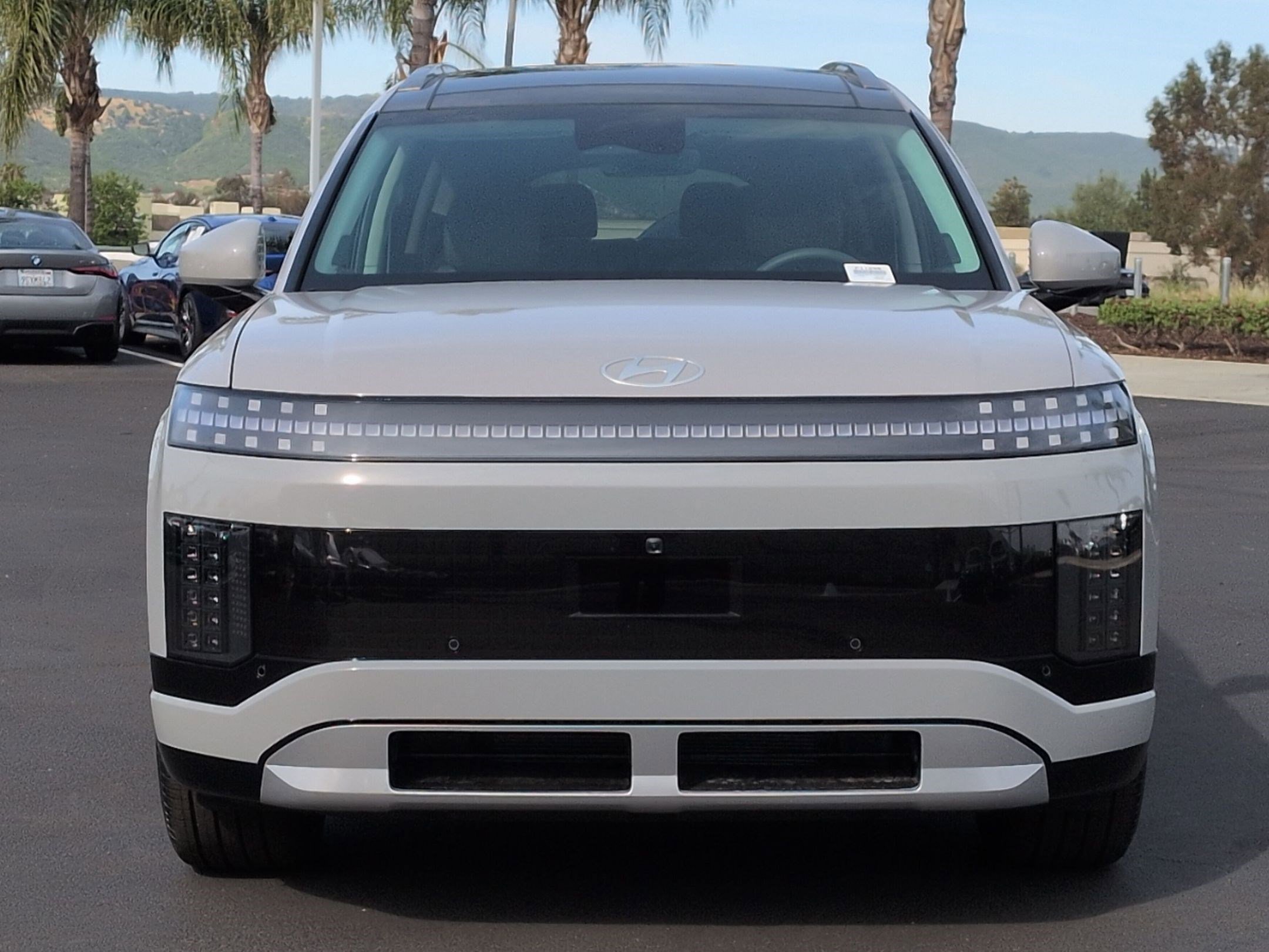 Used 2026 Hyundai Ioniq 9 Limited image 3