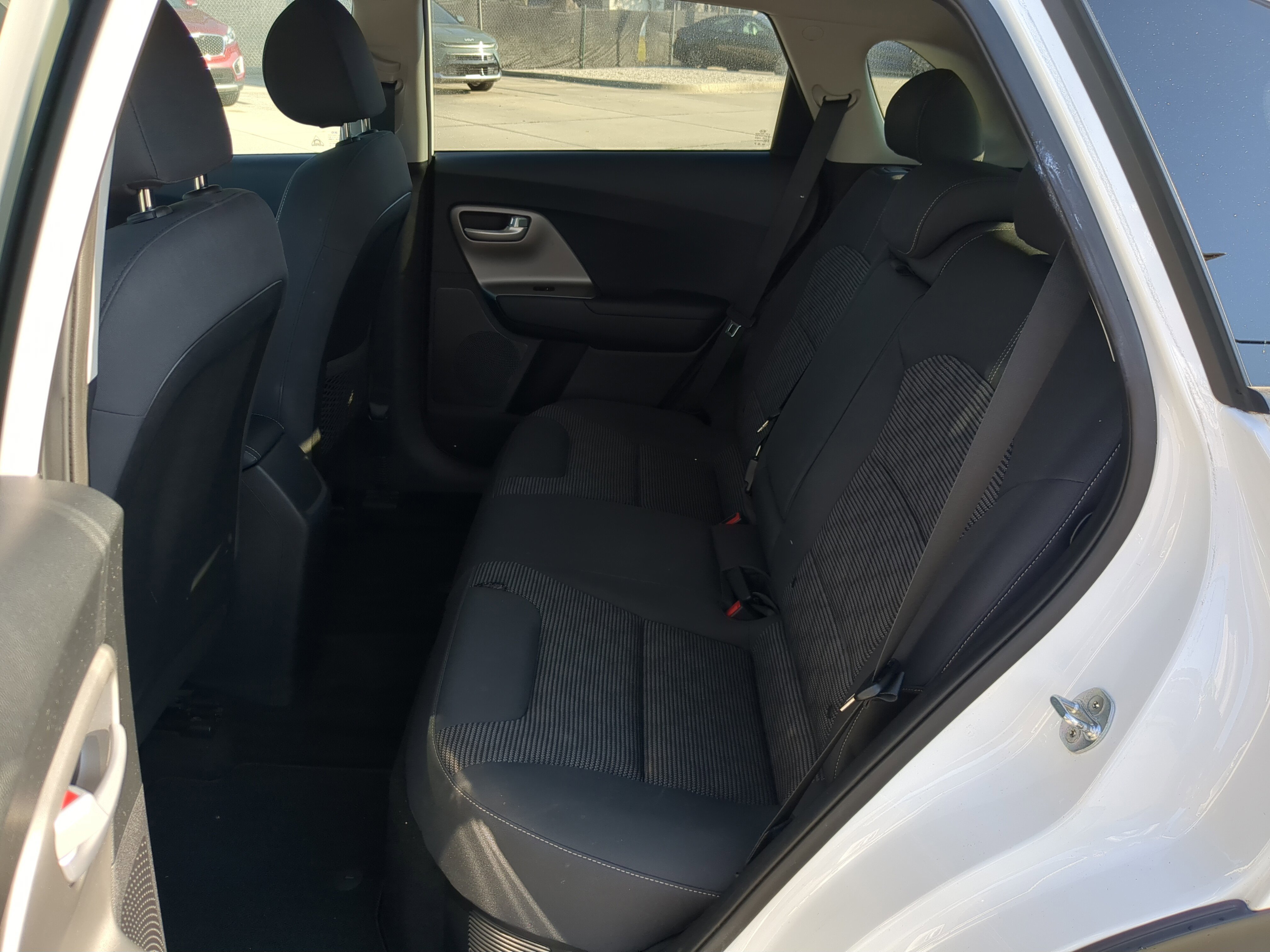 Certified 2019 Kia Niro LX image 15