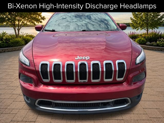 Used 2015 Jeep Cherokee Limited w/ Luxury Group AWD/4WD image 11