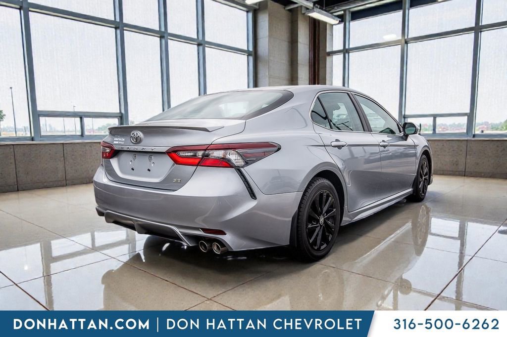 Used 2023 Toyota Camry SE image 30