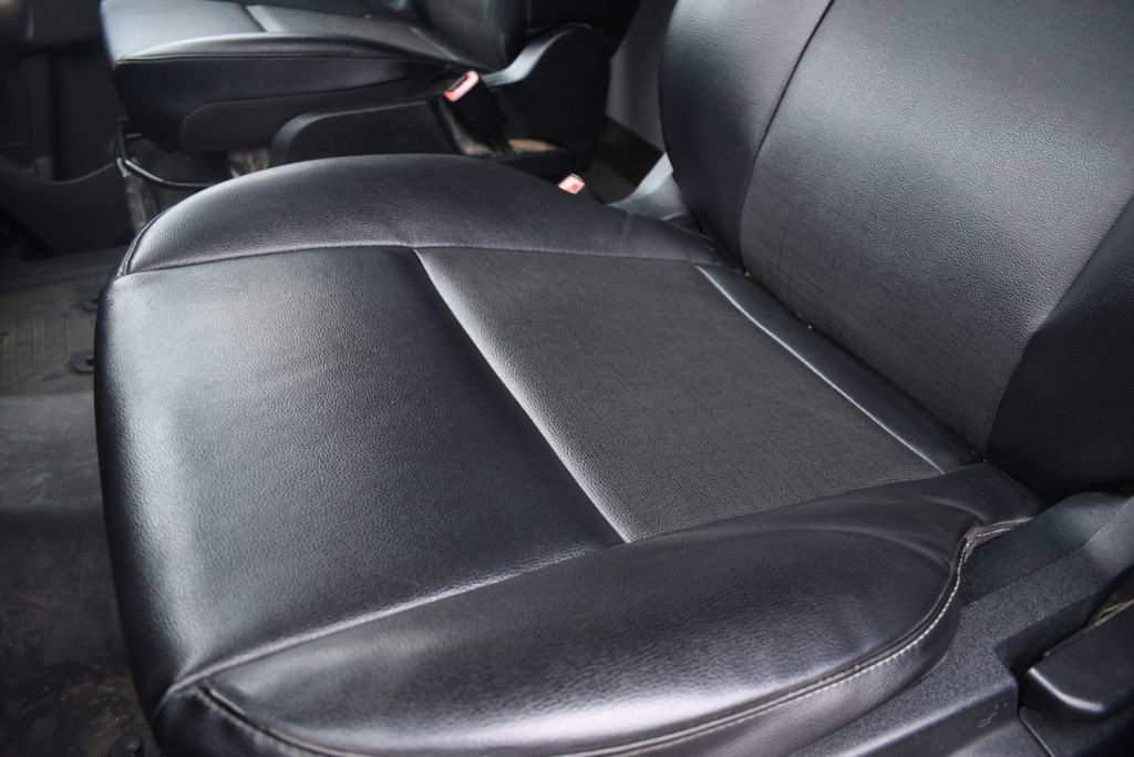 Used 2022 Ford Transit 350 DRW image 12