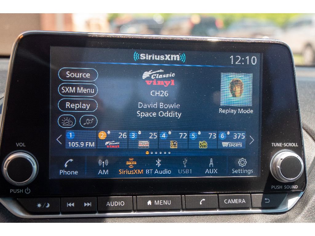 Used 2023 Nissan Sentra SR w/ SR Premium Package FWD image 24