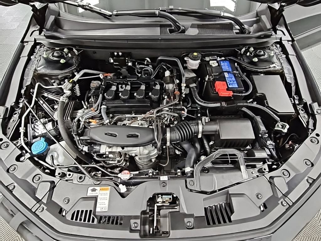 Used 2025 Honda Accord SE image 38