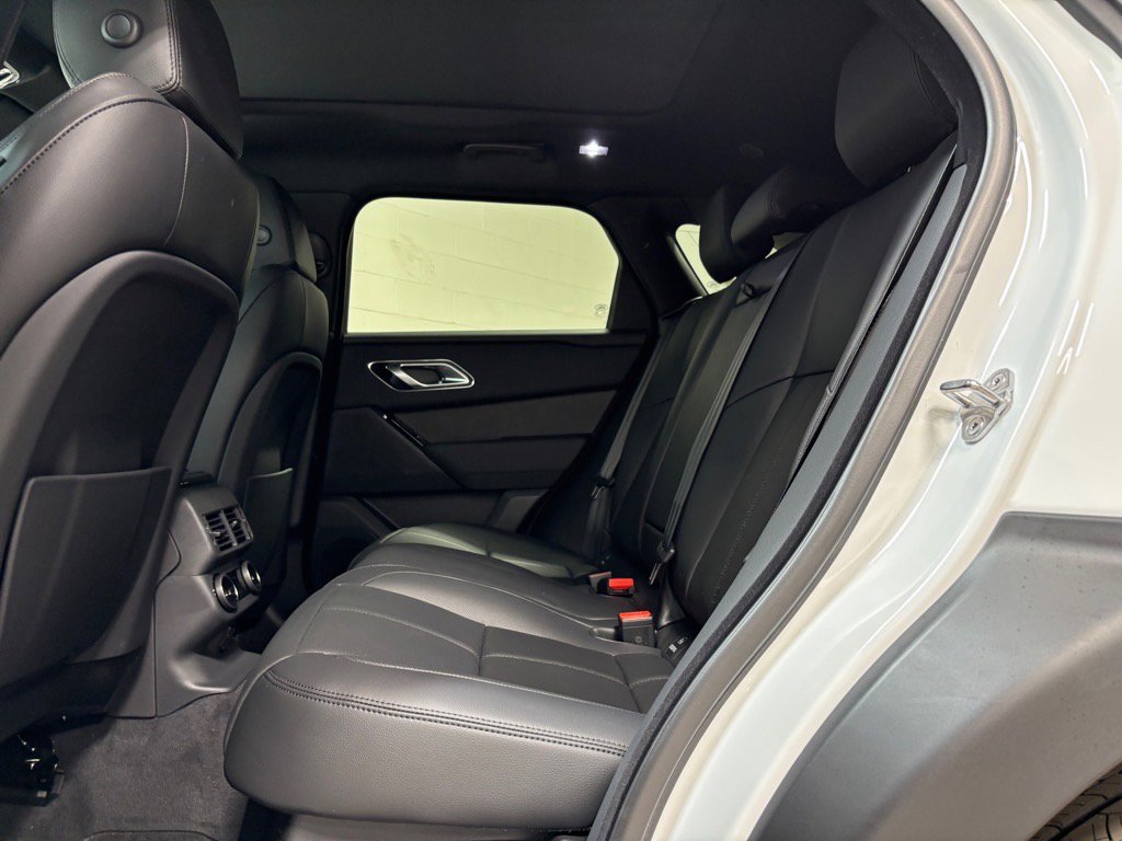 New 2026 Land Rover Range Rover Velar Dynamic SE image 29