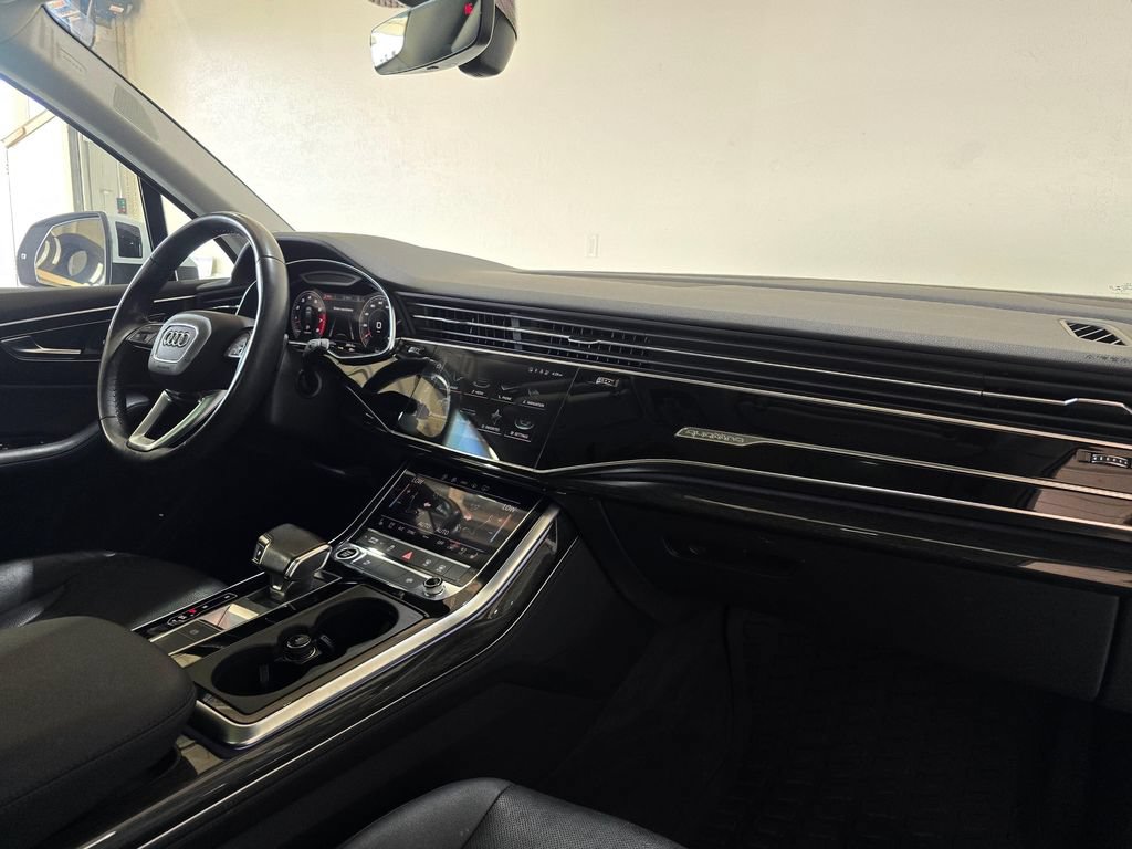 Used 2021 Audi Q7 3.0T Premium Plus w/ Executive Package AWD/4WD image 32