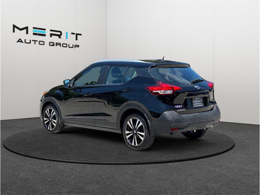 Used 2020 Nissan Kicks SV FWD image 7