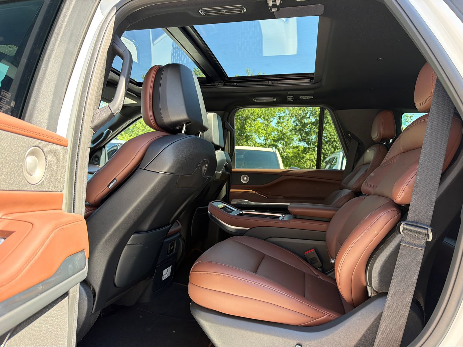 New 2026 Lincoln Navigator Reserve AWD/4WD image 20