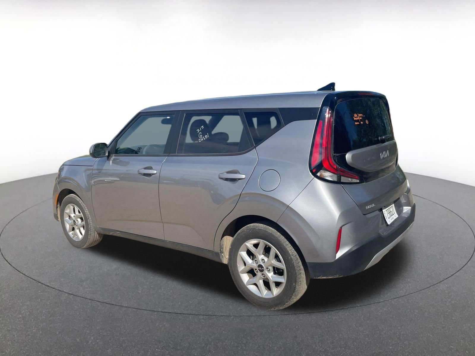 Used 2025 Kia Soul LX w/ LX Technology Package image 11