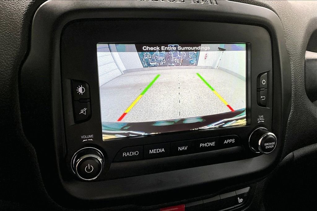 Used 2017 Jeep Renegade Latitude image 14