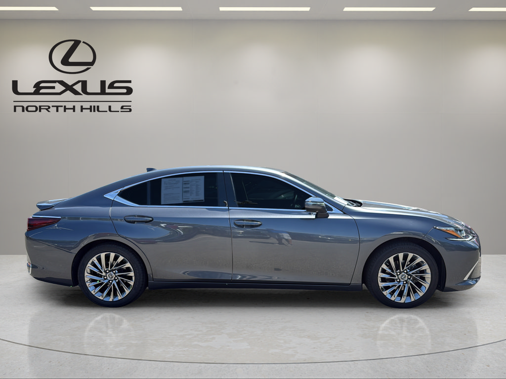 Used 2024 Lexus ES 300h w/ Technology Package FWD image 5