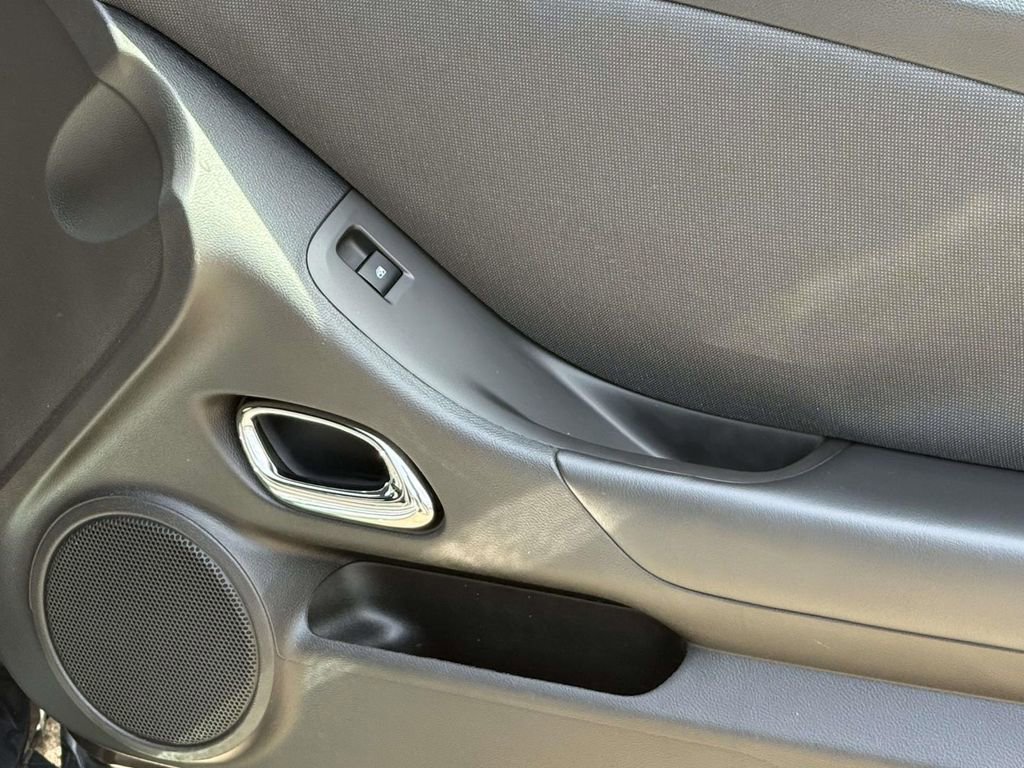 Used 2010 Chevrolet Camaro SS w/ RS Package image 8