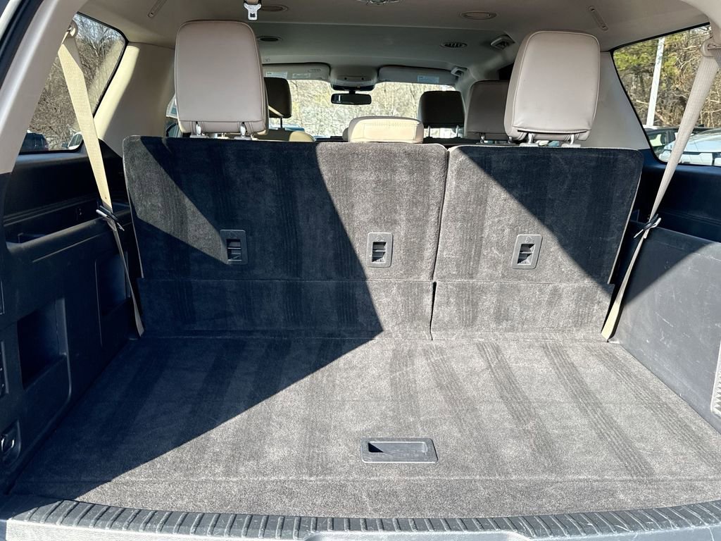 Used 2024 Ford Expedition Max XLT image 19