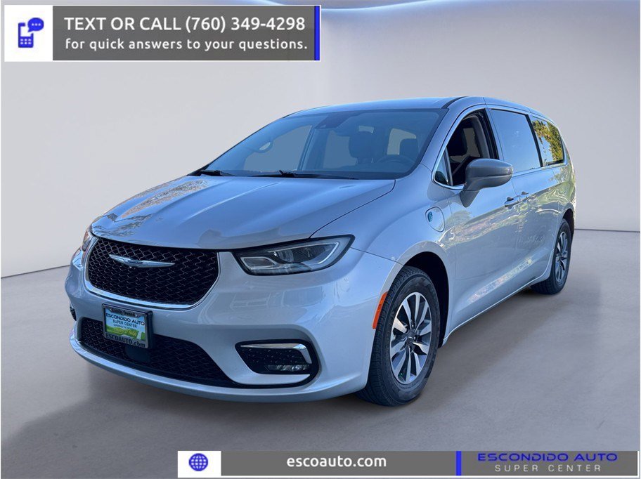 Used 2022 Chrysler Pacifica Touring-L FWD image 1