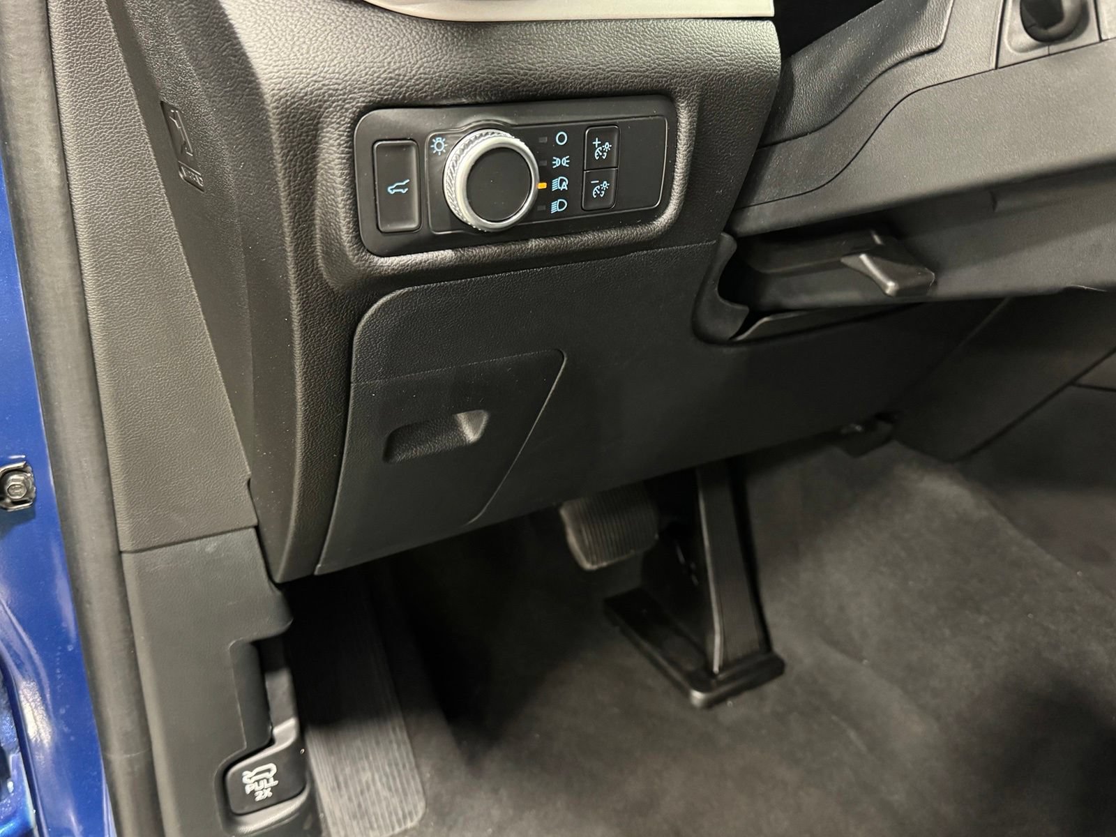Used 2022 Ford Explorer XLT AWD/4WD image 19