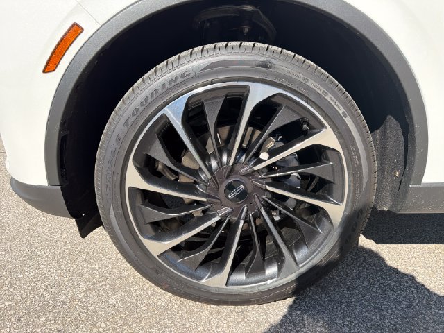 New 2026 Lincoln Aviator Reserve AWD/4WD image 12