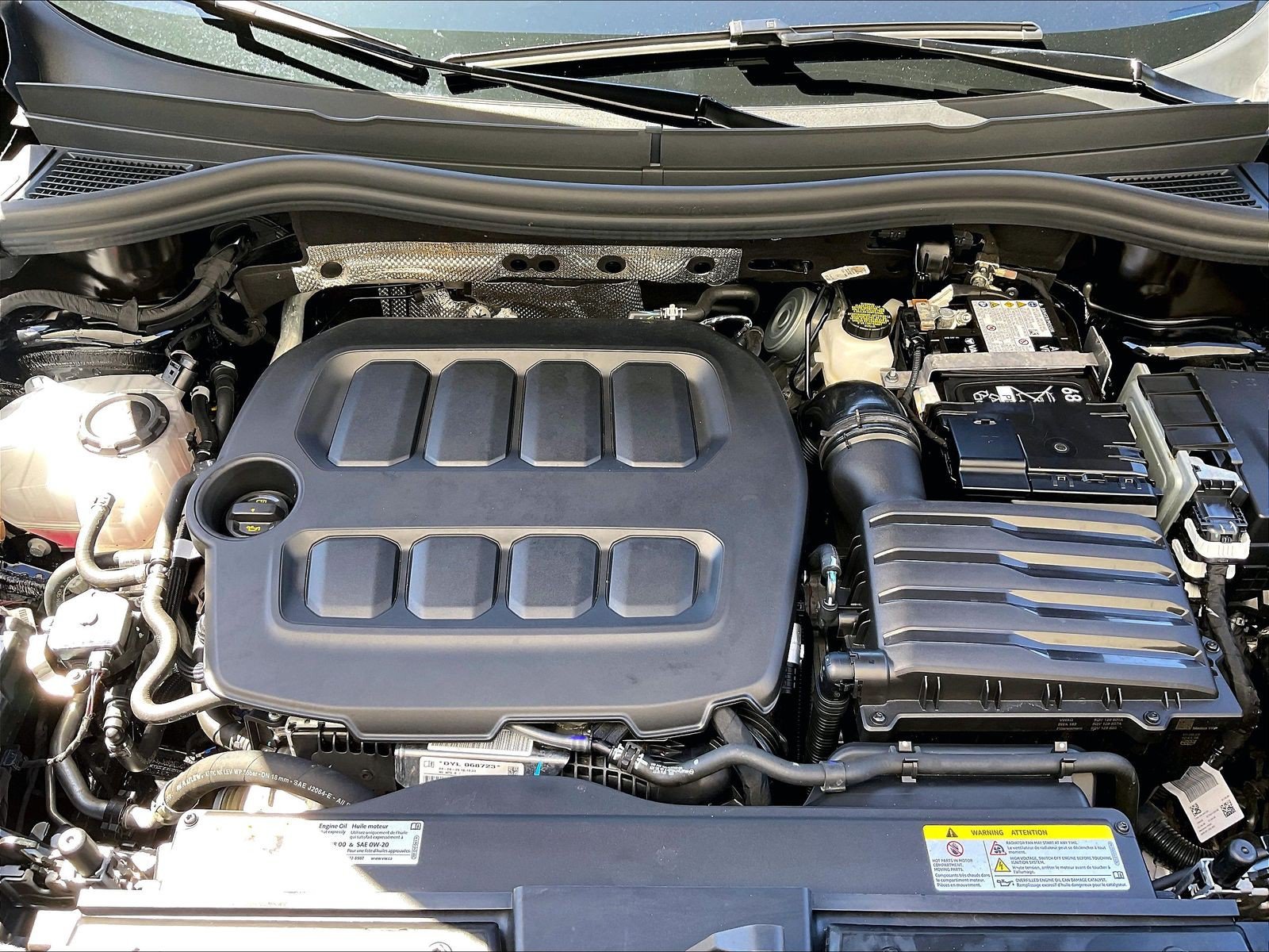 Certified 2026 Volkswagen Tiguan SE R-Line AWD/4WD image 9