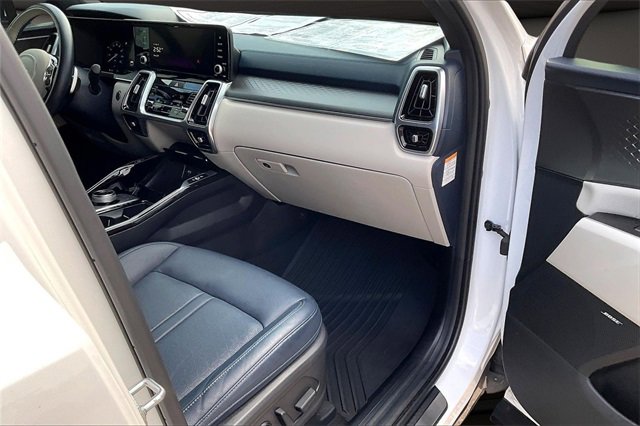 Used 2023 Kia Sorento SX Prestige image 15