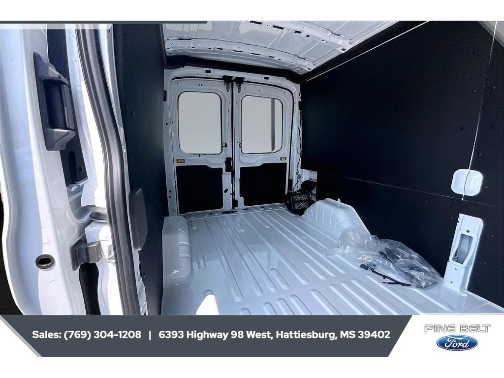New 2026 Ford Transit 150 148 Medium Roof RWD image 21