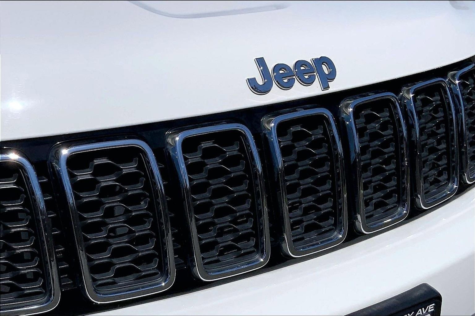 Certified 2021 Jeep Grand Cherokee Laredo AWD/4WD image 28