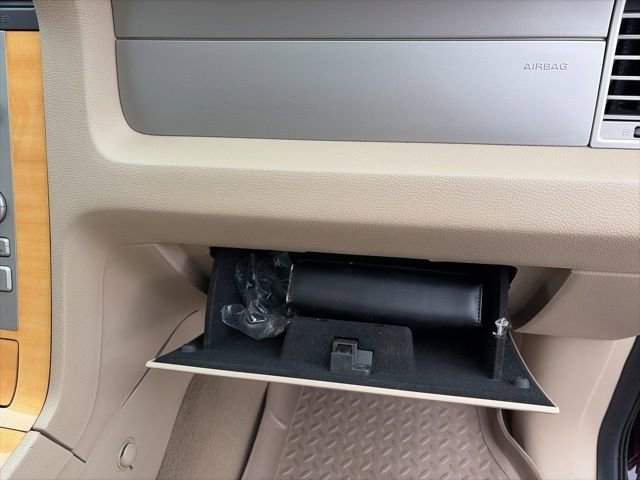Used 2010 Lincoln Navigator 4WD image 30