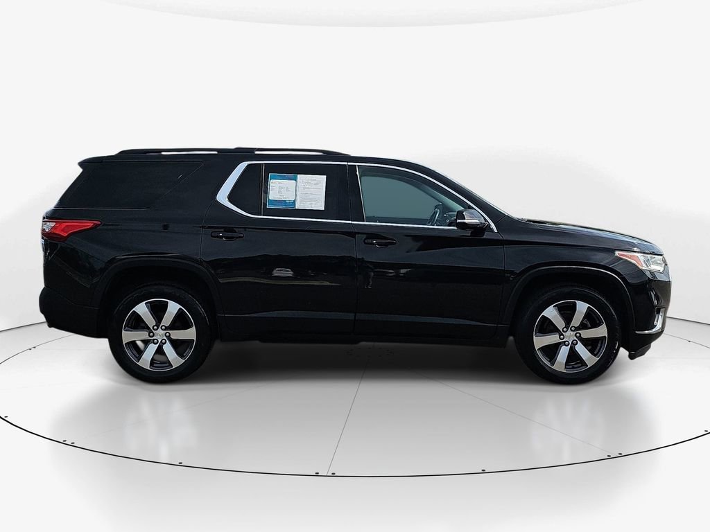 Used 2019 Chevrolet Traverse LT w/ LT Premium Package image 4
