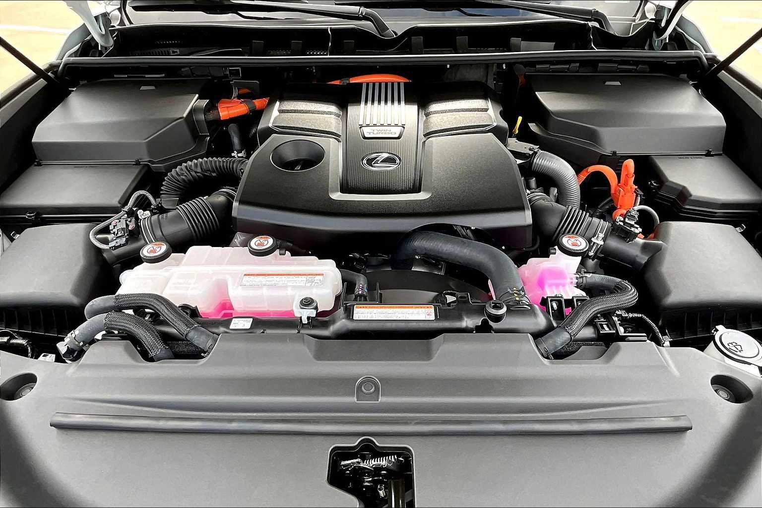 New 2025 Lexus LX 700h Luxury image 16