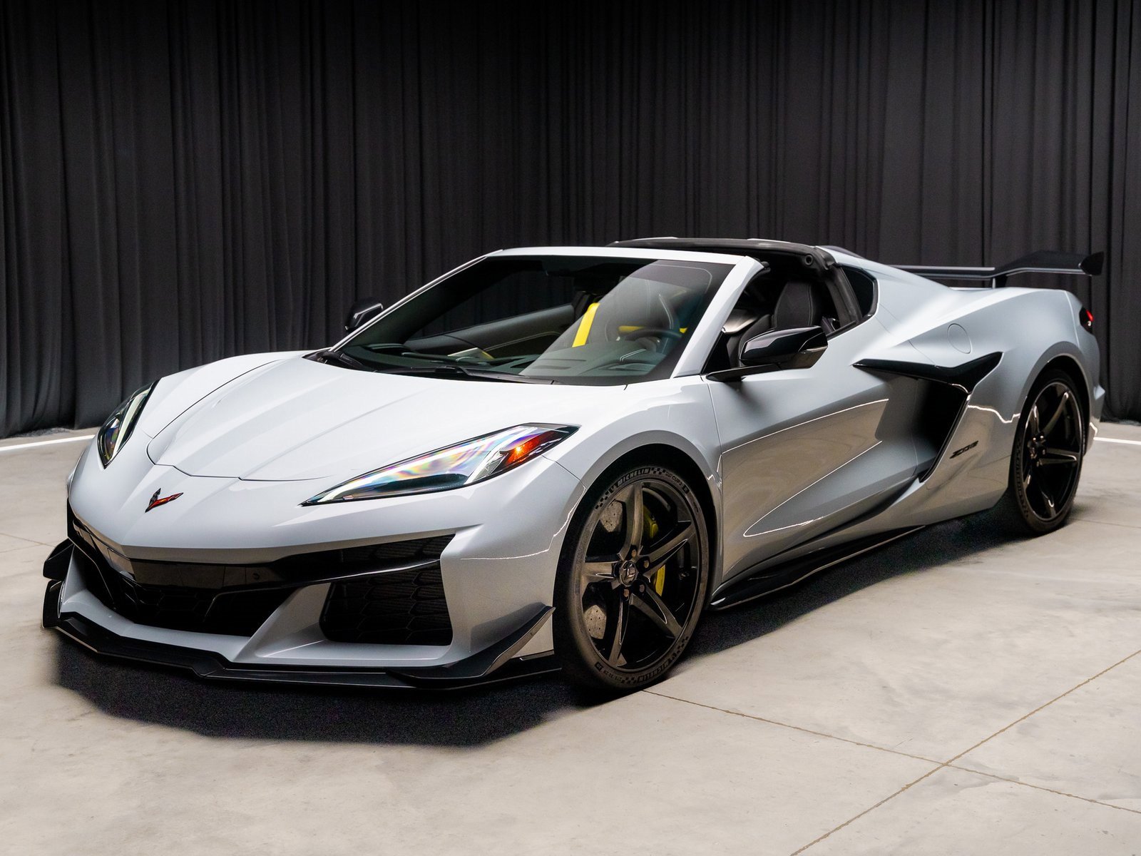 Used 2023 Chevrolet Corvette Z06 w/ Z07 Performance Package image 70