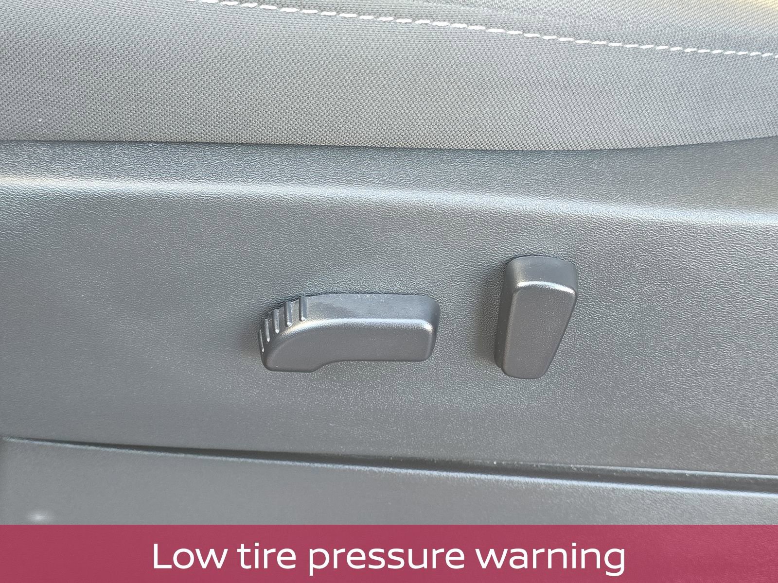 Used 2022 Nissan Frontier SV image 14