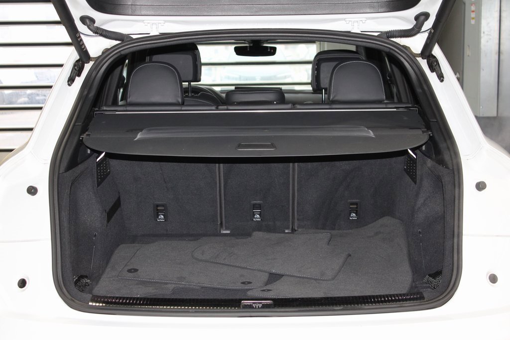 Used 2024 Audi SQ5 Prestige image 47