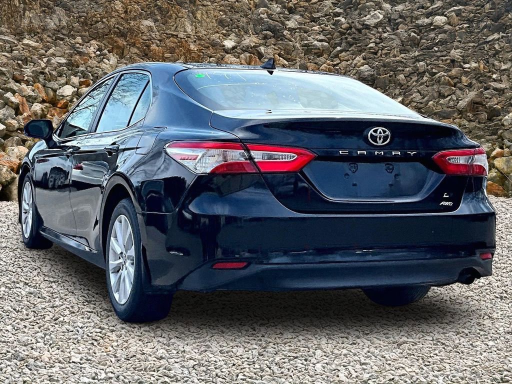 Used 2020 Toyota Camry LE w/ Convenience Package image 11