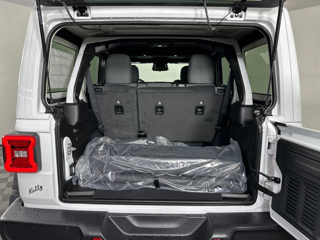 New 2026 Jeep Wrangler Unlimited Rubicon AWD/4WD image 6