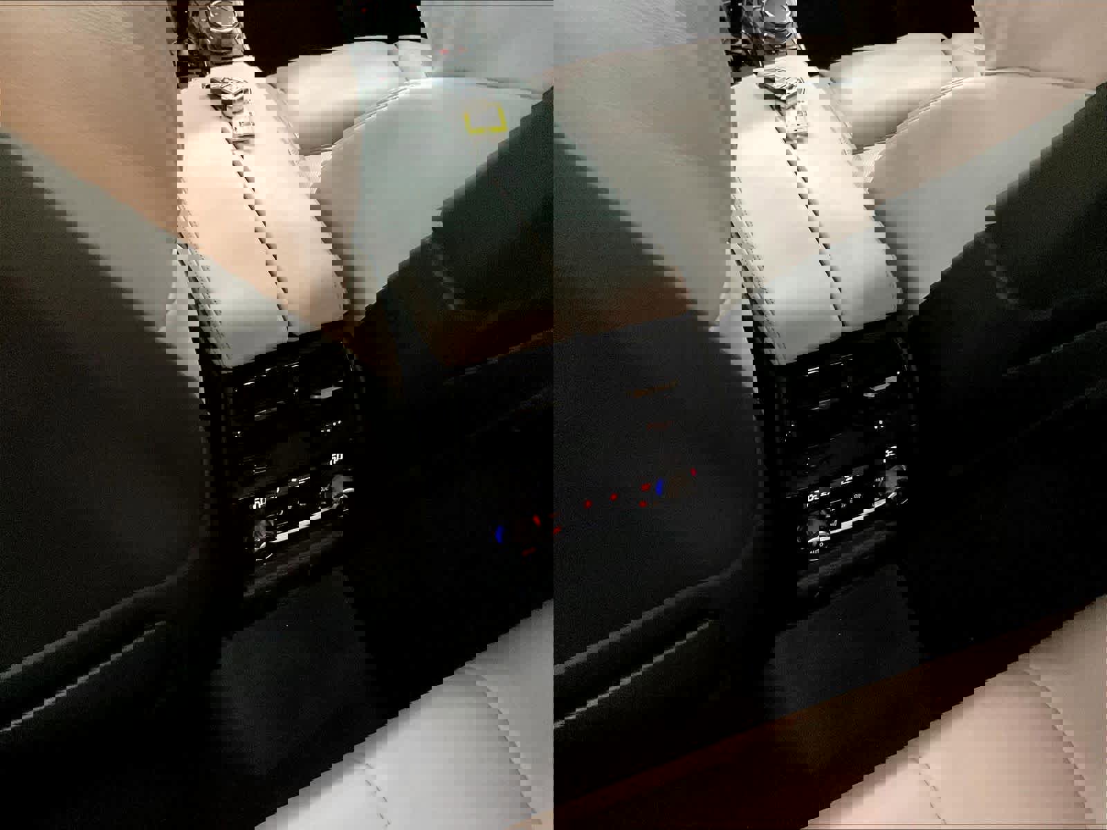 Used 2018 BMW M5 image 34