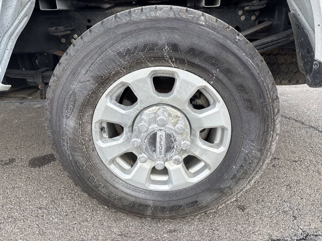 Used 2023 Ford F350 XLT w/ FX4 Off-Road Package image 6