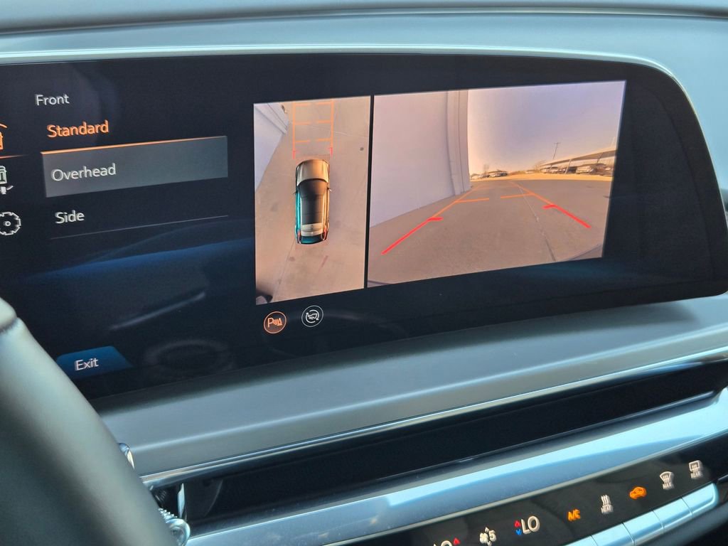 Certified 2024 Cadillac Lyriq Luxury w/ Nappa Leather Package image 19