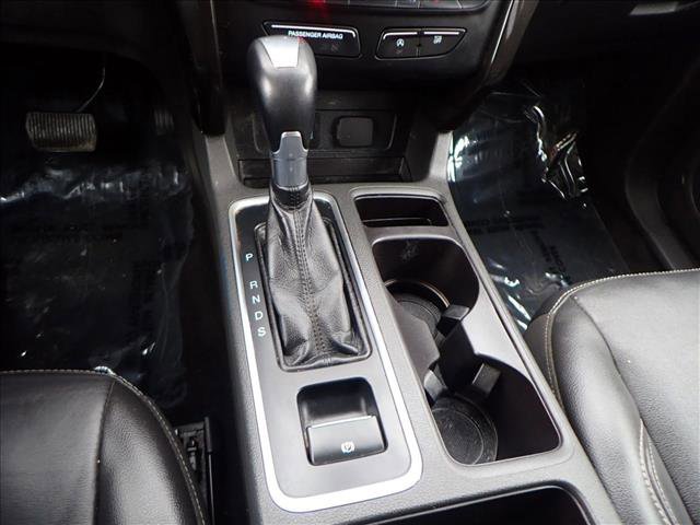 Used 2017 Ford Escape Titanium image 22