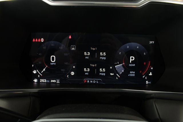 New 2026 GMC Canyon Elevation w/ Convenience Package image 13