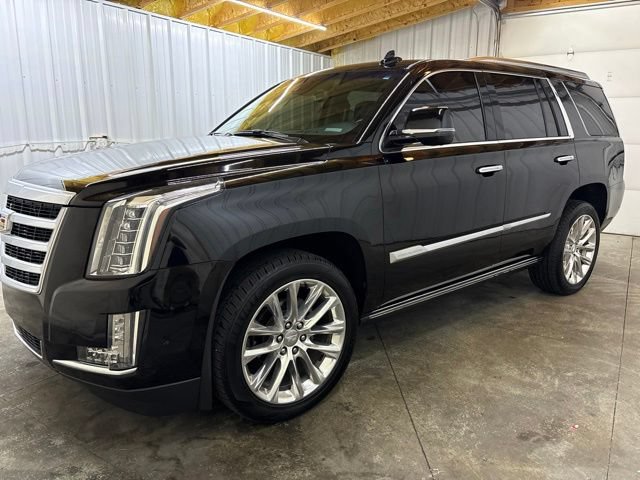 Used 2019 Cadillac Escalade Premium Luxury AWD/4WD image 3