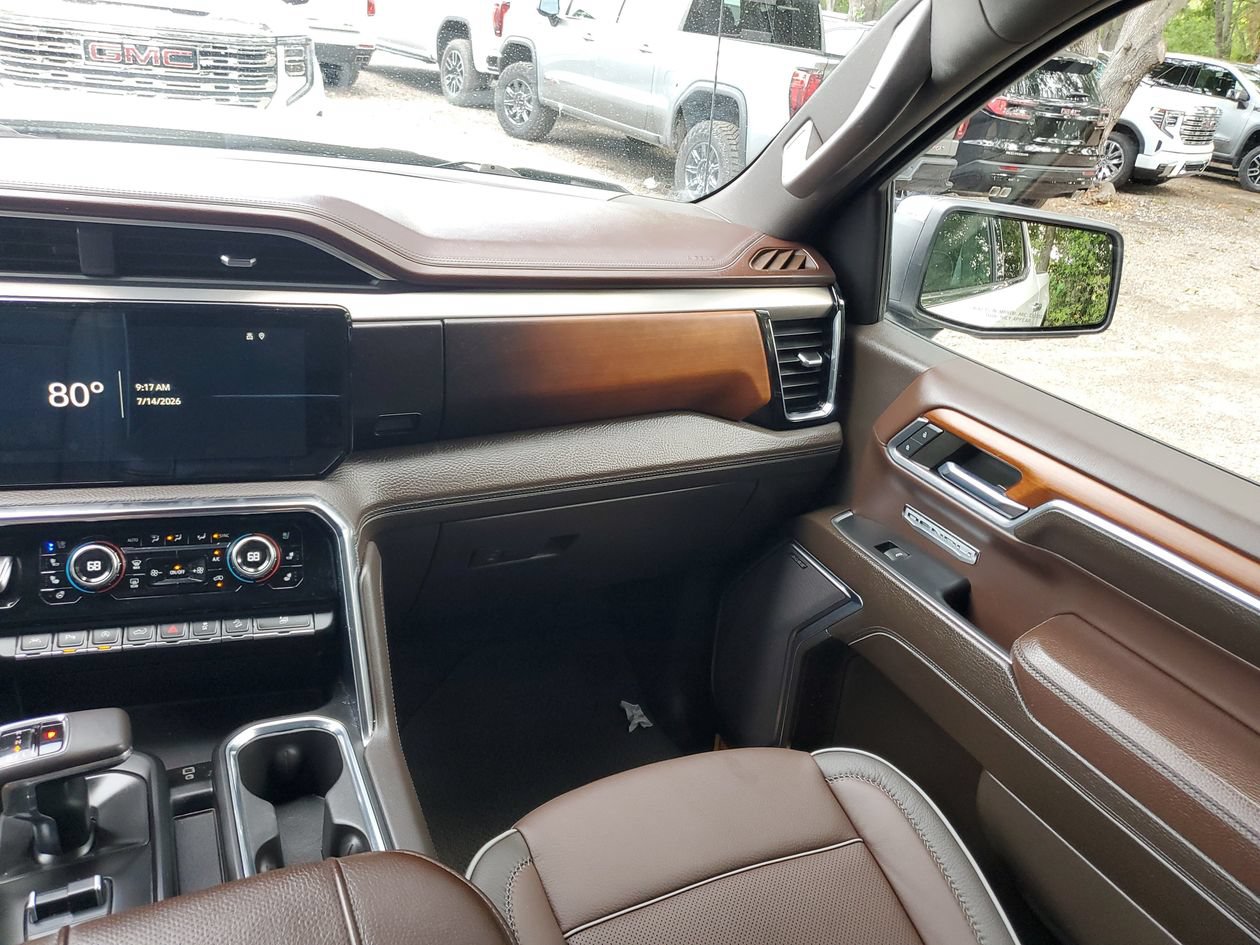 Used 2023 GMC Sierra 1500 Denali w/ Technology Package AWD/4WD image 15