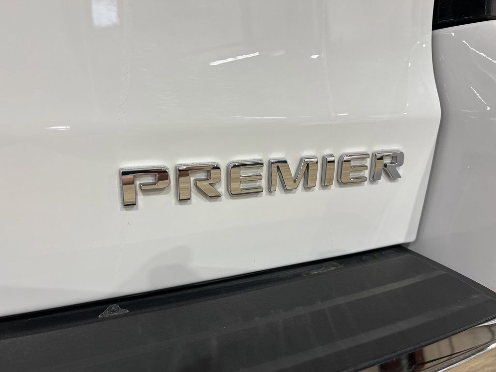 Used 2019 Chevrolet Suburban Premier image 11